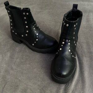 Black Studded Boots Booties Size 7.5